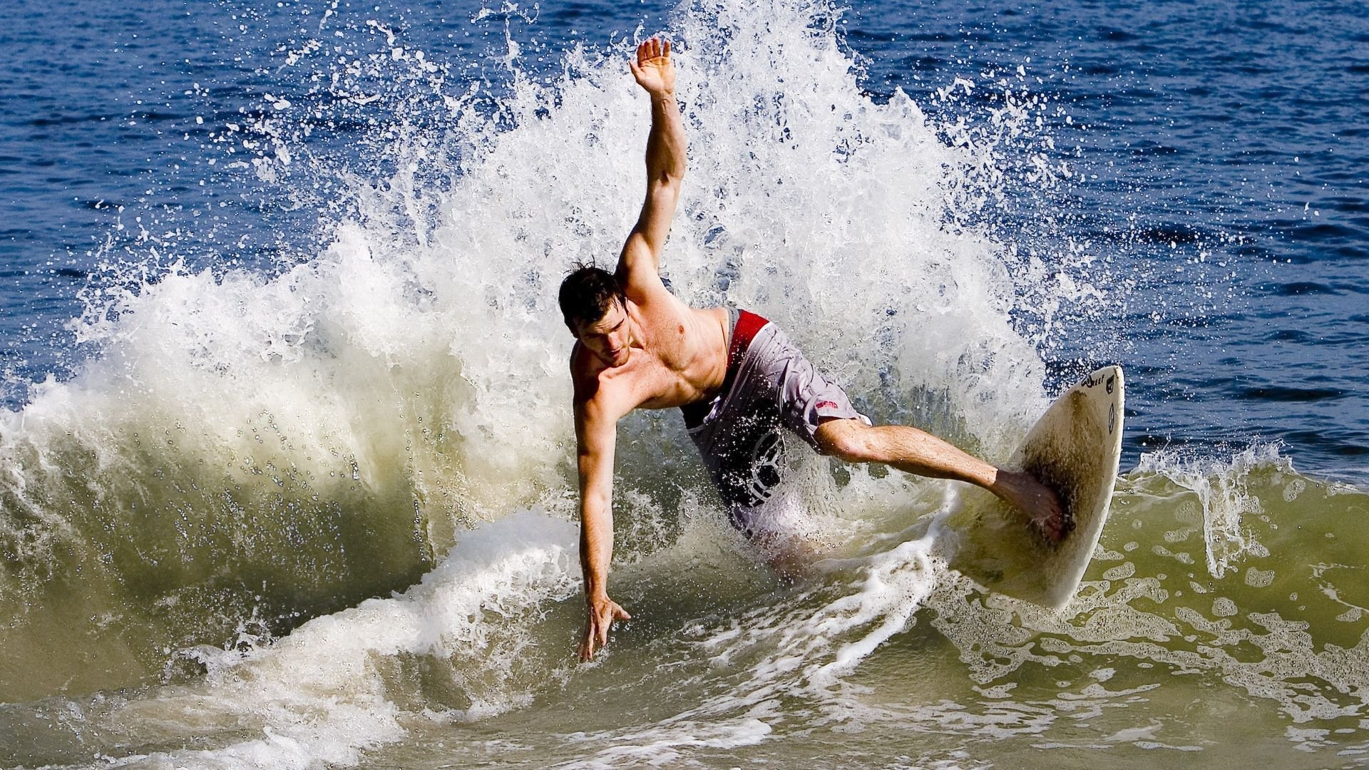 《CS_GO》欧洲预选赛顺利结束，强队锁定直通名额，csgo欧洲联赛